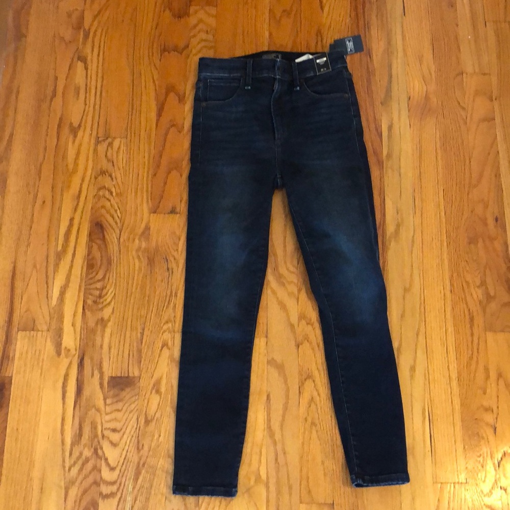 Abercrombie Simone high rise ankle jeans